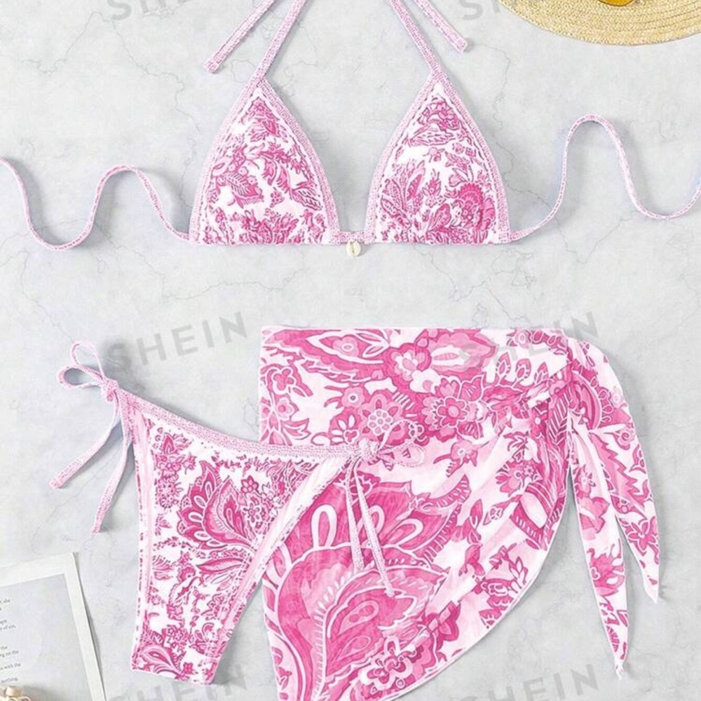 Swim set. Pink plant print.